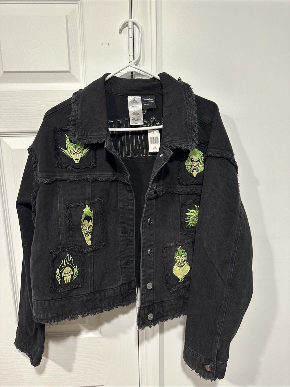 Dinsey Villains Jacket 1X OneX Embroidered Black Hades Ursala Scar NWT New